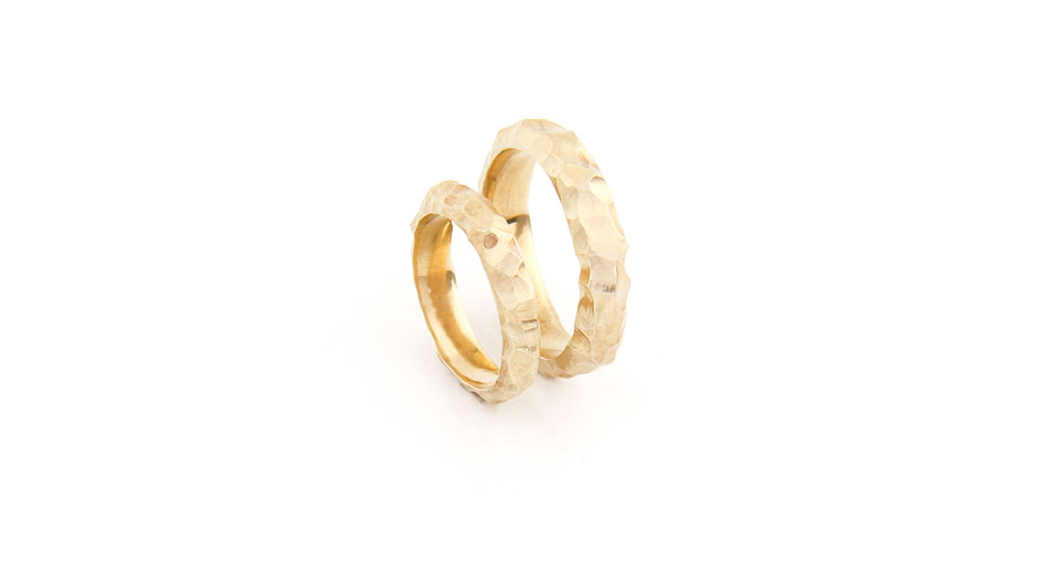 Unique Hand-Carved Gold Wedding Rings 'Despite the Times'