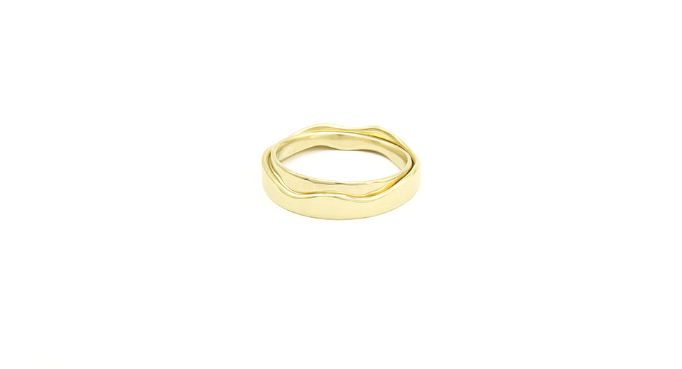 Complementary Wave Shaped Wedd Rings