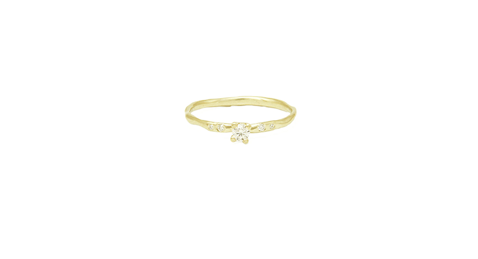 Diamond-wavy-gold-ring