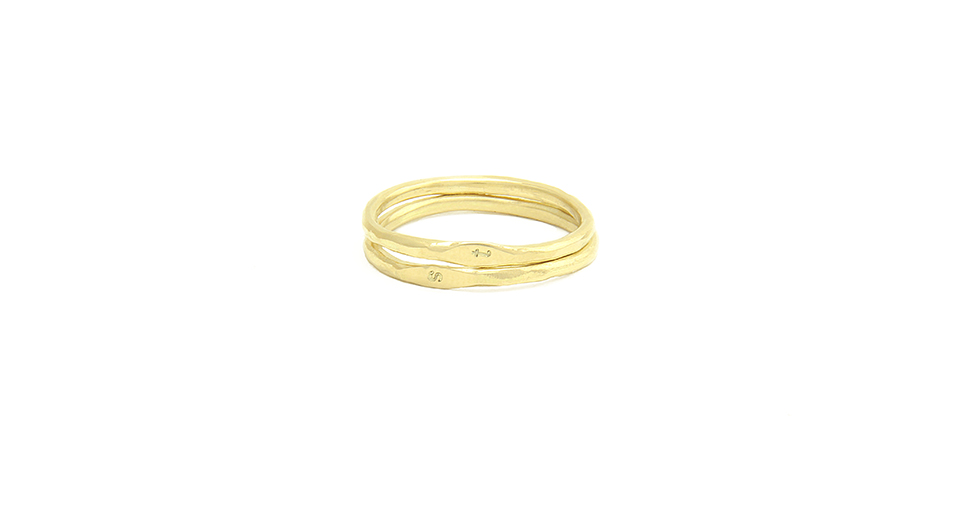 Gold-Mini-Signet-Ring